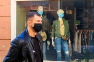 В Харькове запретят пребывание без респираторов или защитных масок в подземных переходах, на остановках общественного транспорта