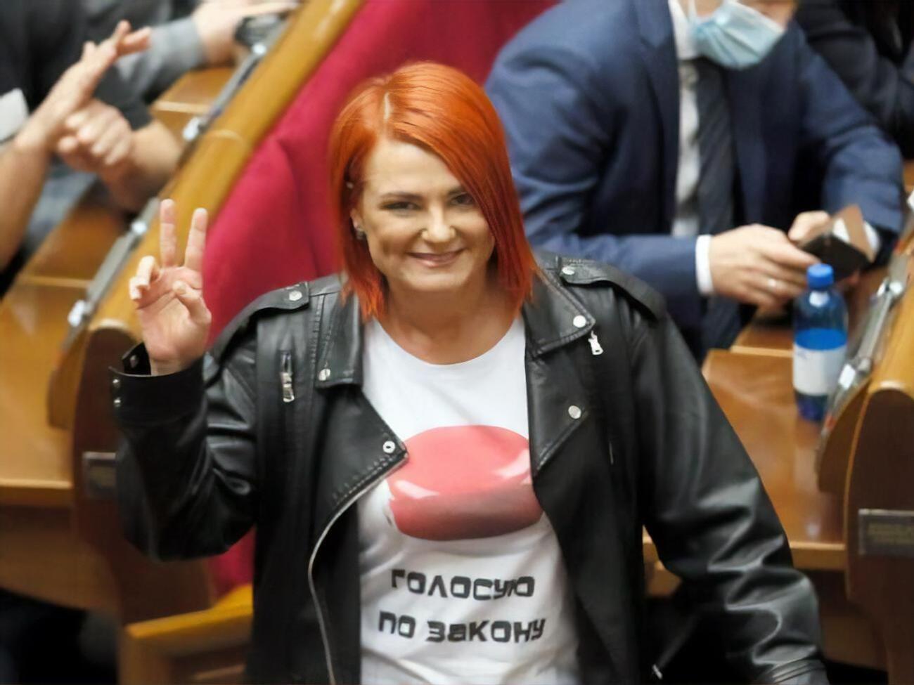 Буймістер: Народний депутат, коли він посилає сигнал від голови до свого пальця, яку кнопку натиснути, повинен поважати закон