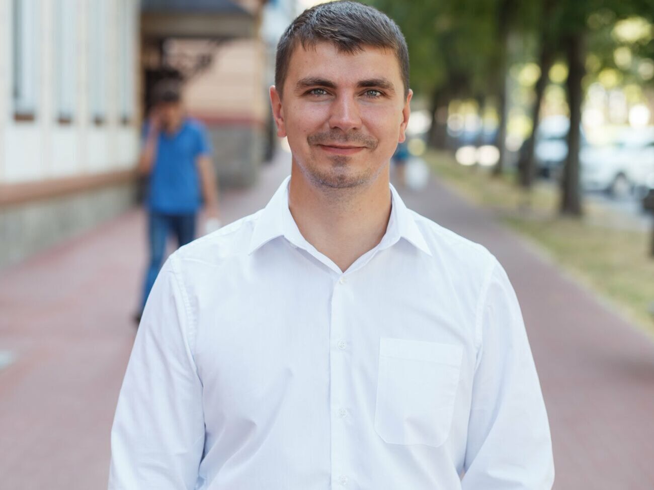 Нардепа виявили мертвим у таксі