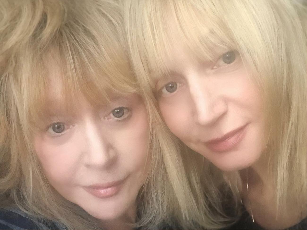 Орбакайте и Пугачева вместе позировали для фото на презентации