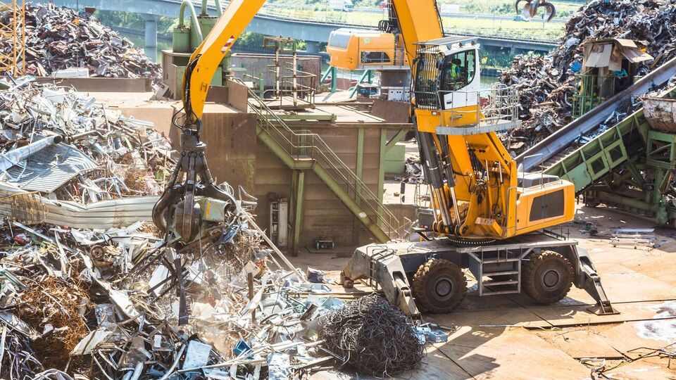 До кінця року експорт може становити мільйон тонн сталі, повідомив керівник Аналітичного центру розвитку ринкової економіки СМD Ukraine Ігор Гужва