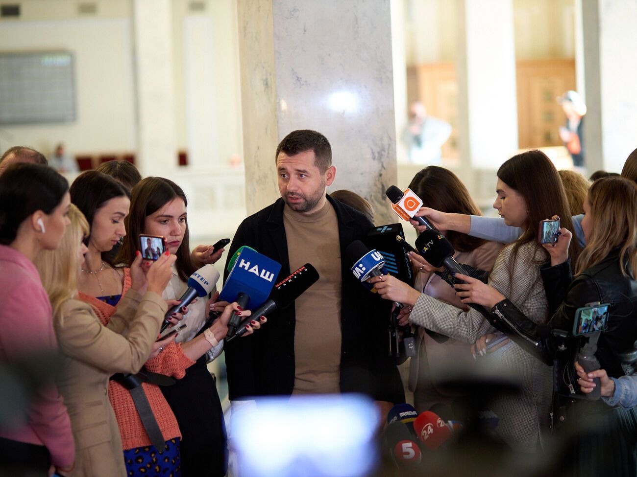 Арахамия:&nbsp;По министрам мы будем определяться 18 октября