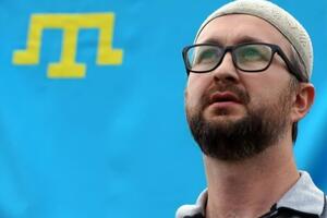 Джелялова удерживают в Симферополе