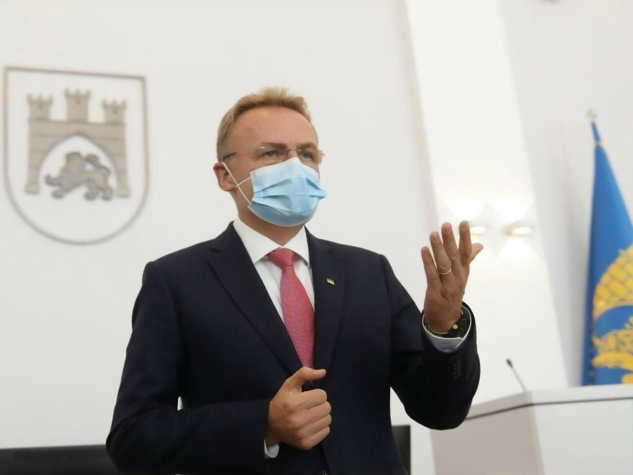 Во Львове планируют ужесточить ограничения для работников и посетителей заведений питания и ТРЦ, отметил Садовый