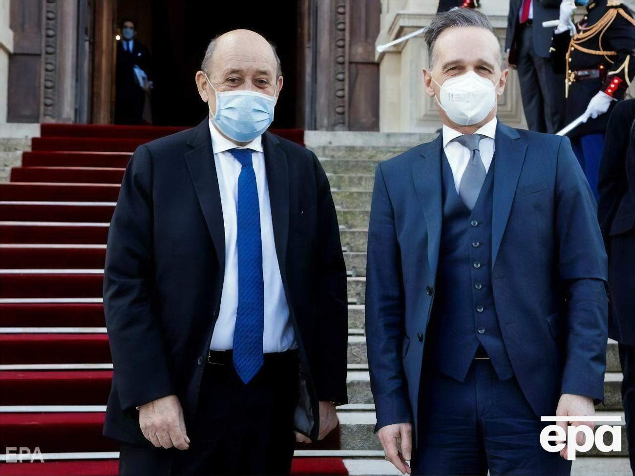 Уважение правил Евросоюза и их соблюдение должны быть обеспечены каждым государством – членом ЕС, отметили Ле Дриан (слева) и Маас (справа)