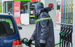 Минэкономики повысило 4 октября расчетные цены для бензина и дизтоплива