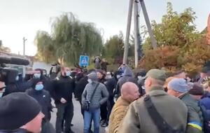 В столкновении принимали участие лица "спортивной наружности"