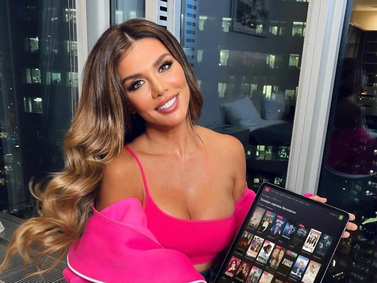 Анна Седокова выложила новую фотосессию с мужем