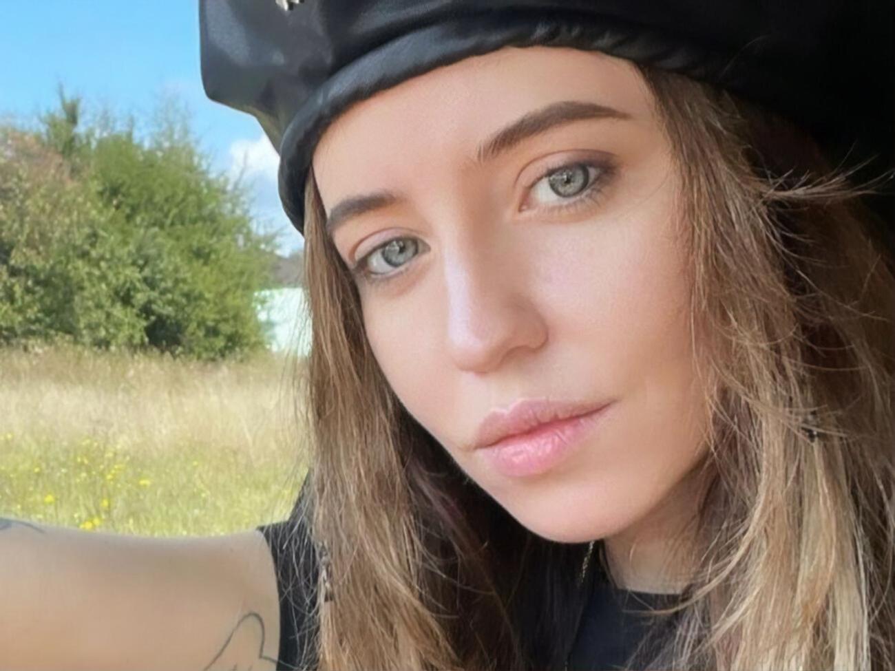 Дорофеева выбрала откровенный наряд для выступления на сцене