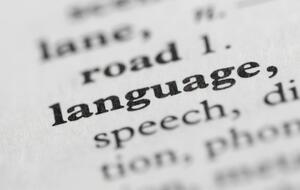 Слово vax в 2021 году стало употребляться людьми более чем в 72 раза чаще