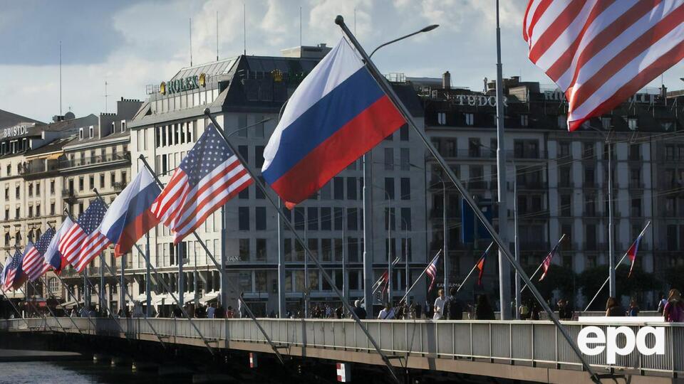 По данным NYT, представители США и РФ обсуждали вопросы кибербезопасности и контроля за вооружениями