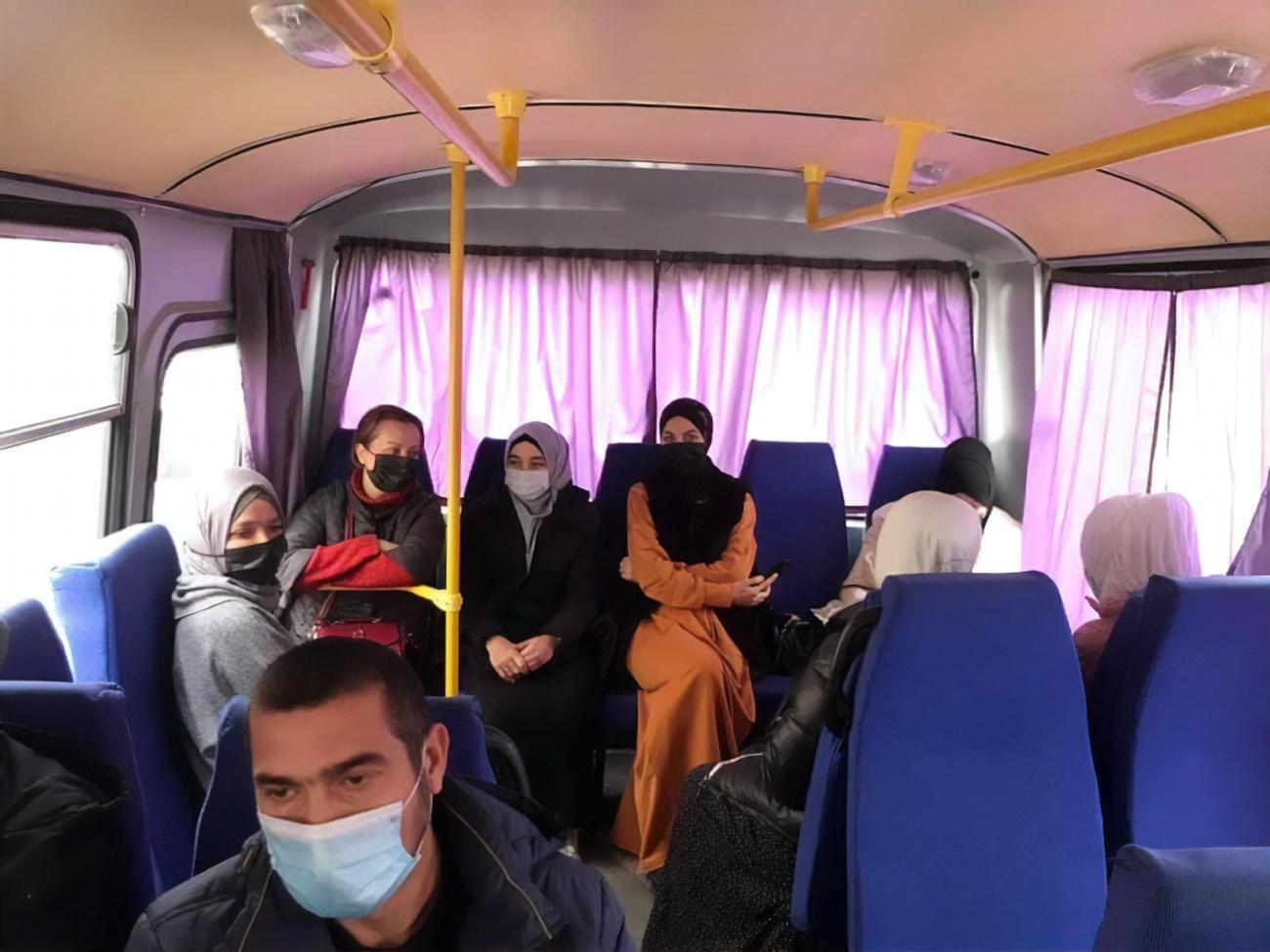 Затриманих відвезли до відділення поліції, повідомила Салієва