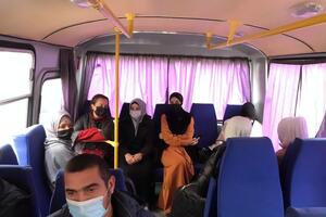 Задержанных отвезли в отдел полиции, сообщила Салиева