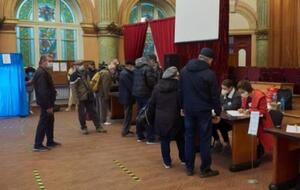 Явка избирателей на выборах мэра Харькова составила менее 30%