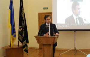 Любченко был главой Государственной налоговой службы Украины, с мая занимает пост первого вице-премьера
