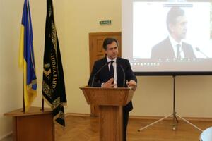 Любченко был главой Государственной налоговой службы Украины, с мая занимает пост первого вице-премьера