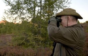 РФ нужно продолжать совершенствовать систему воздушно-космической обороны, отметил Путин