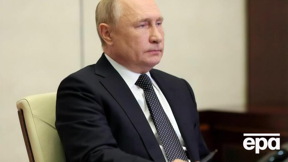 Путін (на фото) почав підвищувати ставки у відносинах із ЄС, зазначила Зеркаль