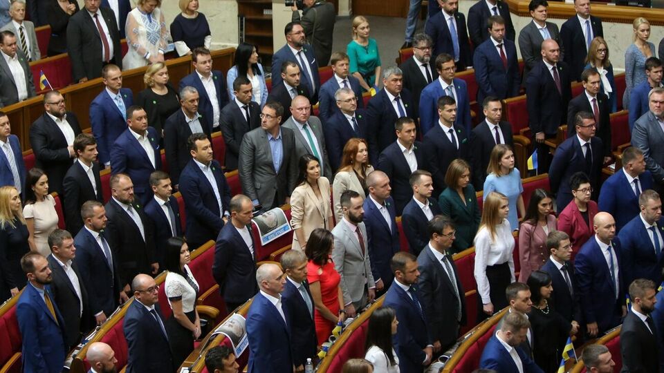 "Слугу народа" готовы поддержать 16,6% украинцев