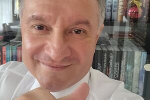 Аваков: Я не збираюся робити жодного спільного проєкту з Разумковим. Ні я, ні Яценюк. Проте хочу побажати Дмитру Разумкову успіхів на благо України