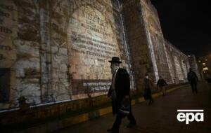 Синагоги подсветили в знак памяти о событиях Хрустальной ночи