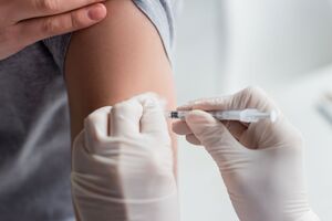 За даними МОЗ, станом на 10 листопада першу дозу вакцини ввели 11,6 млн українців, завершило вакцинацію 8,1 млн