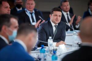 14,2% українців вважають, що Зеленський та його оточення хочуть переділити власність і стати олігархами