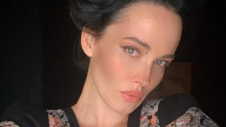 "Суперженщина: без комплексов, раскованная, невероятно красивая и позитивная!" – написали Астафьевой в комментариях к фотосессии