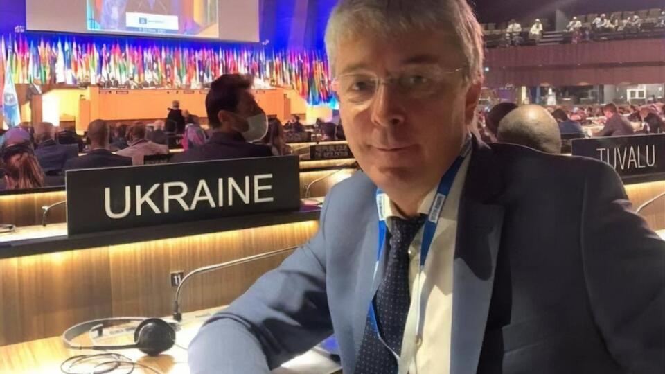 Про відділення Держкіно від Мінкульту Ткаченко дізнався, перебуваючи у Парижі на 41-й сесії Генеральної конференції ЮНЕСКО