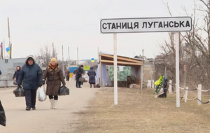 Луганські бойовики дозволили перетинати контрольний пункт без спецперепустки, але, за даними ЗМІ, лише раз на місяць