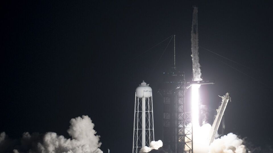 Ракета SpaceX Falcon 9 вивела на орбіту Землі космічний корабель