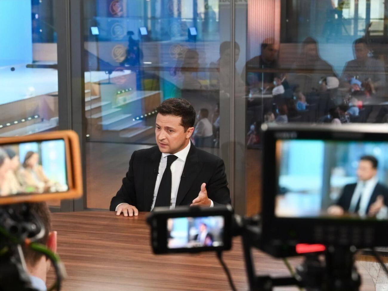 Зеленский лидирует в президентском рейтинге