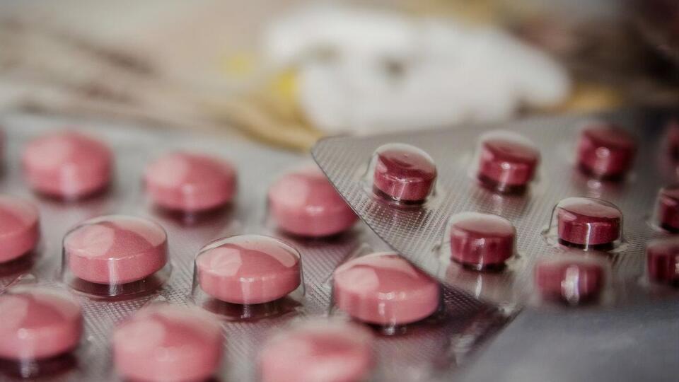 Четыре из 10 наиболее популярных в Украине лекарств неэффективные, заявили исследователи