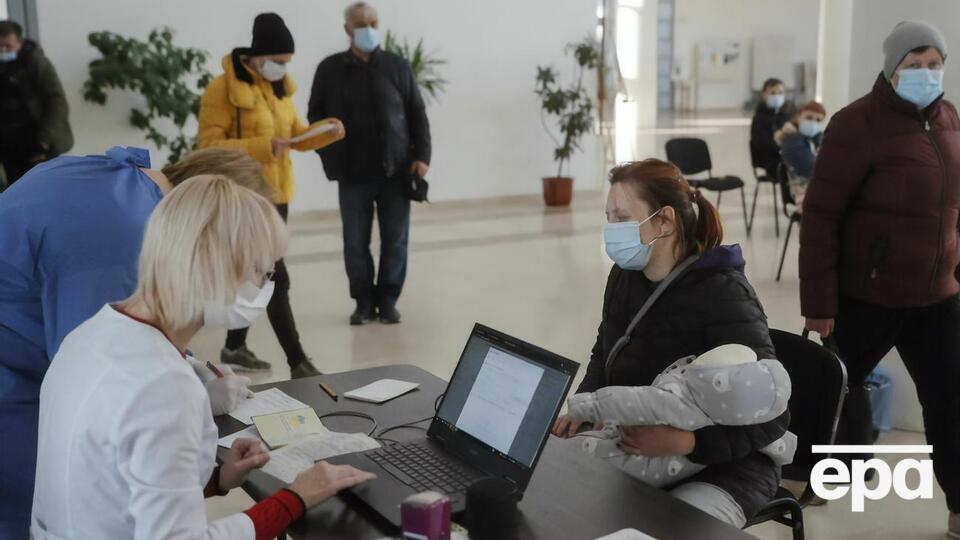 МОЗ має право визначати перелік осіб, вакцинація яких є обов'язковою