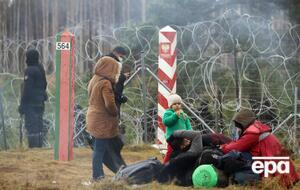 Лагерь мигрантов разбит возле границы с Польшей