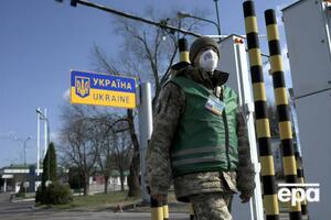 Зеленському пропонують заборонити громадянам РФ відвідувати Україну або встановити для них візовий режим