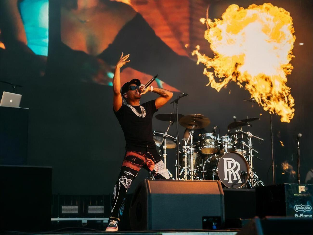 Сперва сообщалось о восьми погибших во время фестиваля