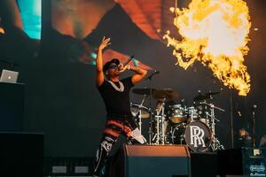 Сперва сообщалось о восьми погибших во время фестиваля