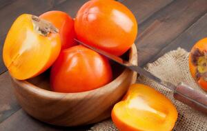 О вкусе хурмы можно узнать по форме плода