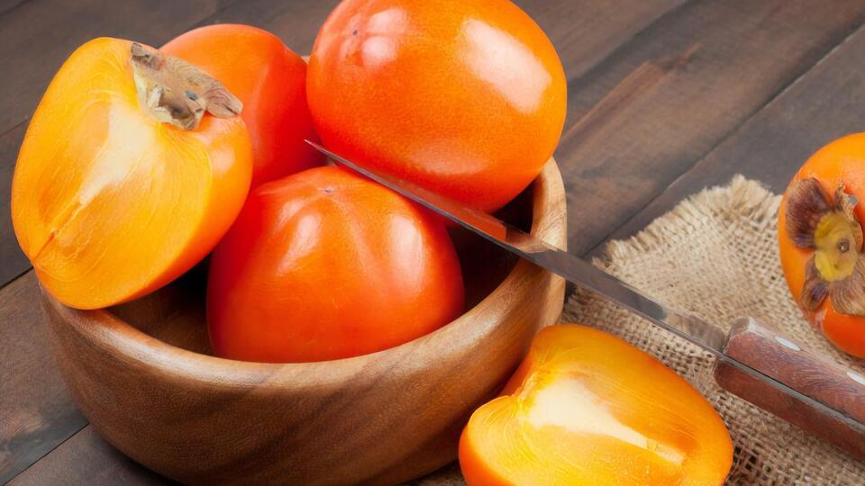 О вкусе хурмы можно узнать по форме плода