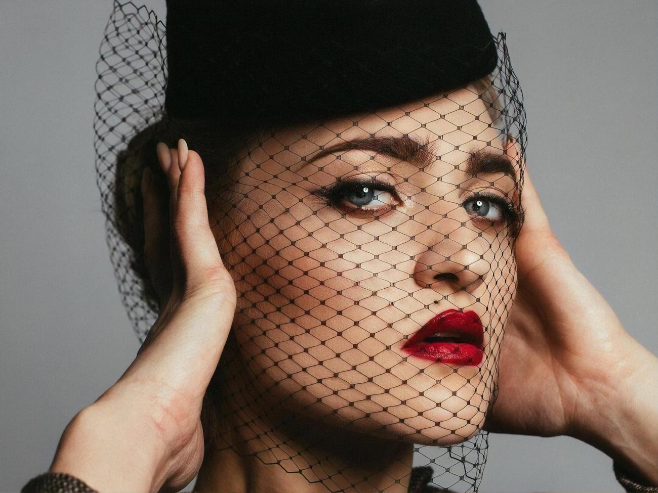 Вера Кекелия сообщила, что скоро выйдет ее новая песня и клип