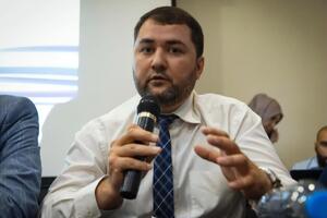 Адвокат Семедляєв відмовився роздягнутися для огляду. "Так, мені треба твої труси побачити", – заявляв адвокату російський поліцейський у Криму