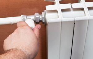 60,8% респондентов убеждены, что наибольшую ответственность за отопительный сезон несут центральные власти