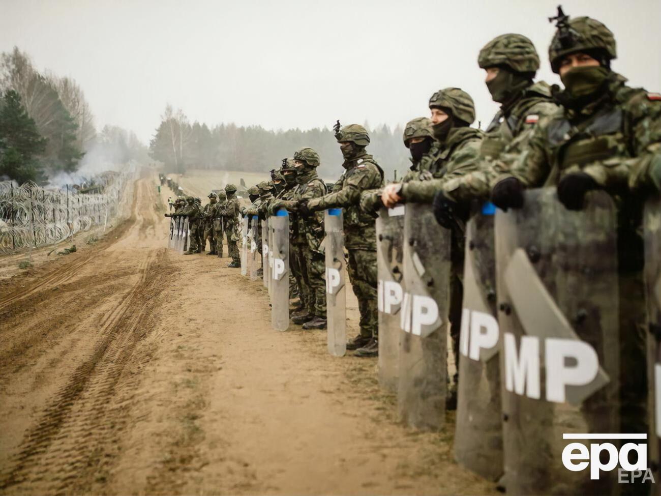 Польська військова поліція чергує на кордоні з Білоруссю