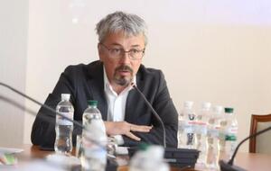 11 ноября Ткаченко подтвердил, что хочет уйти в отставку