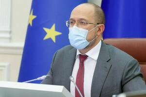 Рівень захворюваності на коронавірус має почати знижуватися вже найближчими днями, вважає Шмигаль