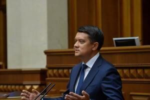 Разумков отметил, что видел все серии сериала "Слуга народа"