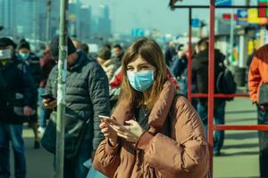 С начала эпидемии в Украине подтвердили 3,2 млн случаев коронавируса