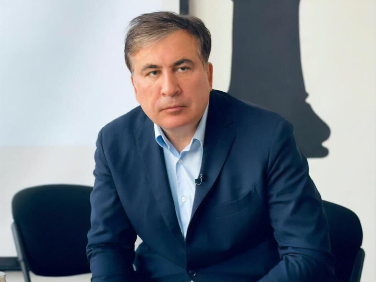 Саакашвілі має намір продовжувати голодування, поки його не переведуть до цивільної багатопрофільної лікарні