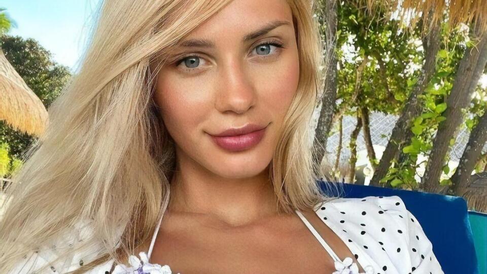Зубкова: Я собі нічого не купую з дорогих речей, мені чоловік дарує